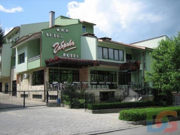 Family Hotel Gabrovo Exterior photo